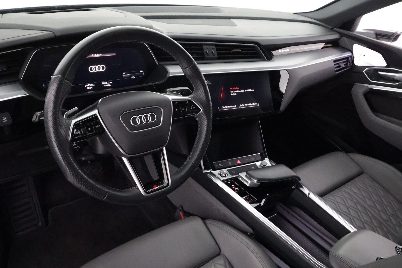 AUDI e-tron 2022