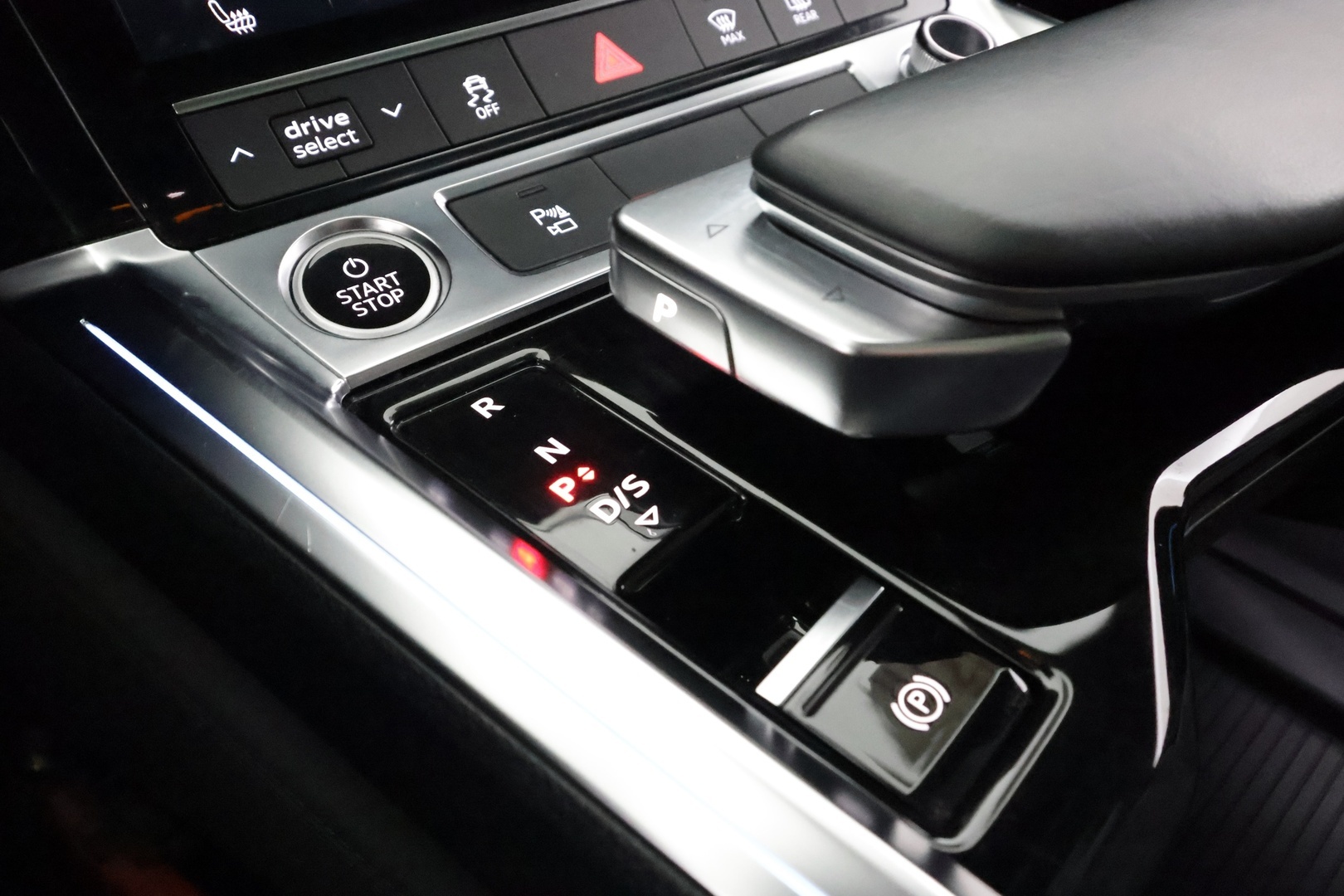 AUDI e-tron 2022