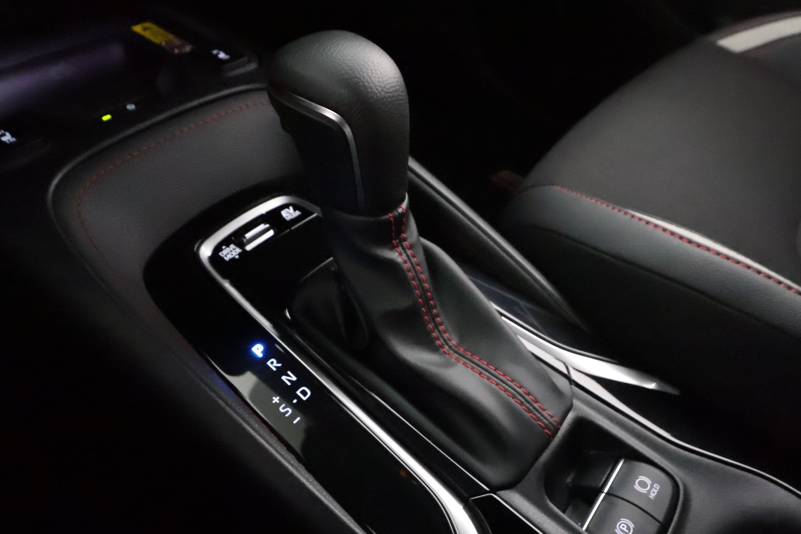 TOYOTA COROLLA 2025