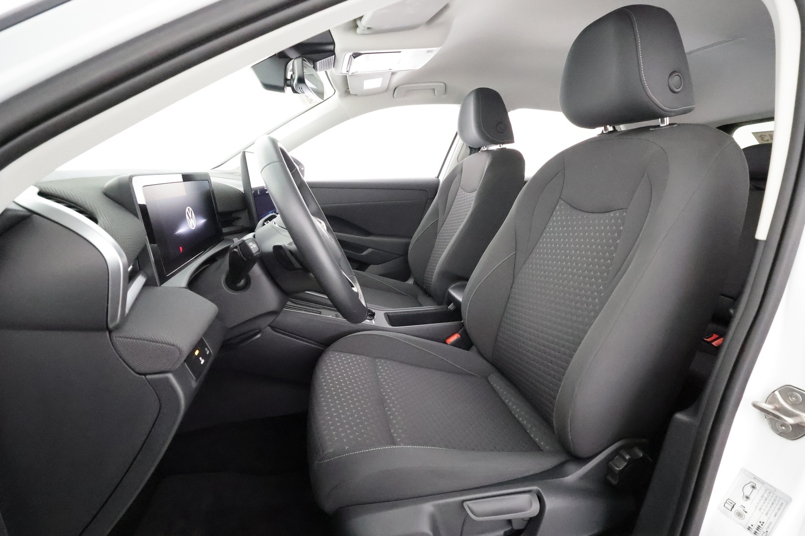 VOLKSWAGEN T-CROSS 2023