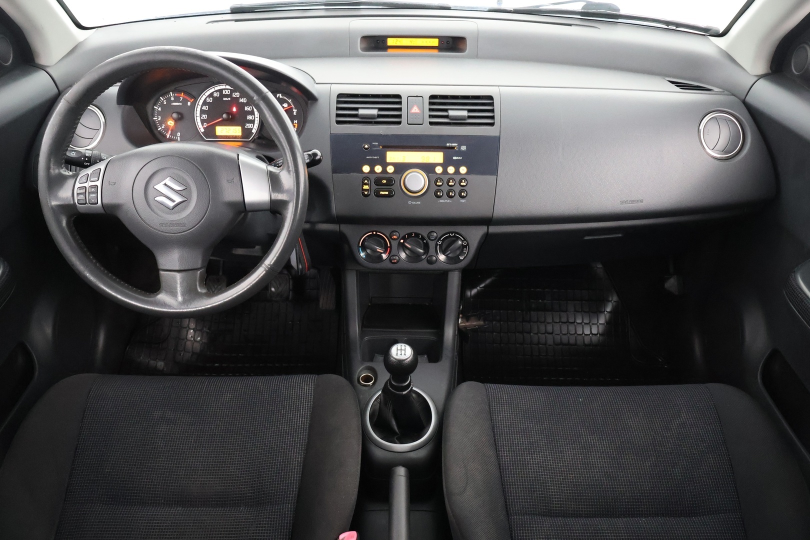 SUZUKI Swift 2006