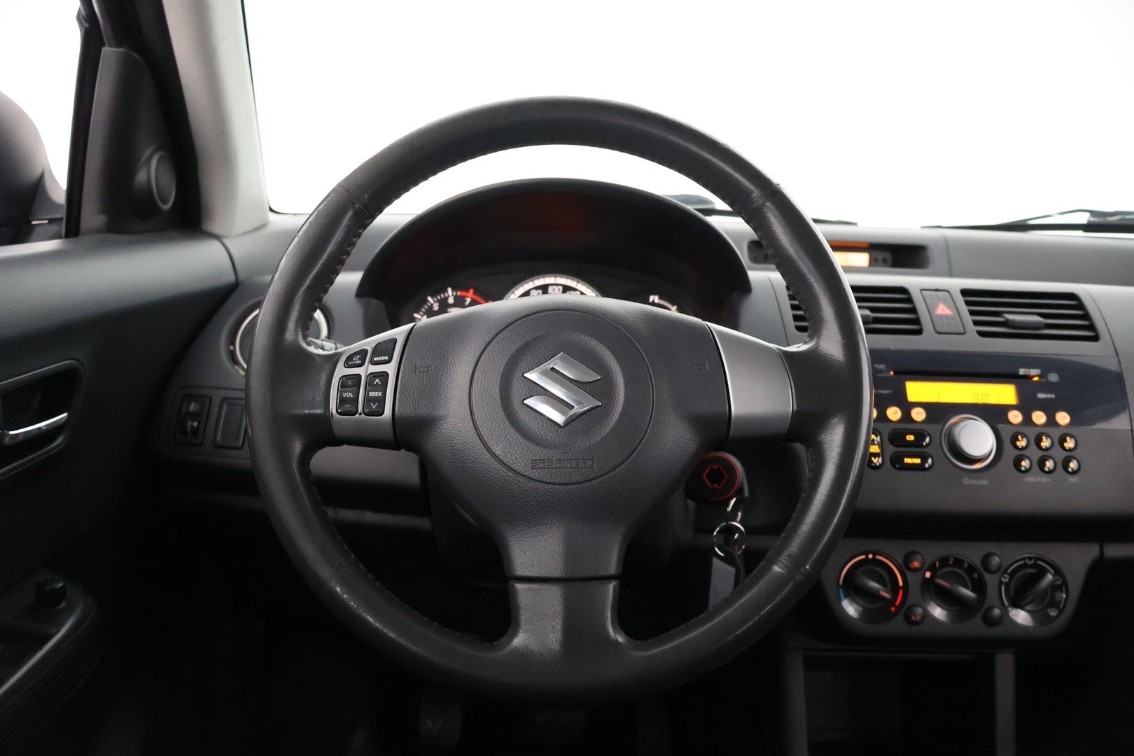 SUZUKI Swift 2006