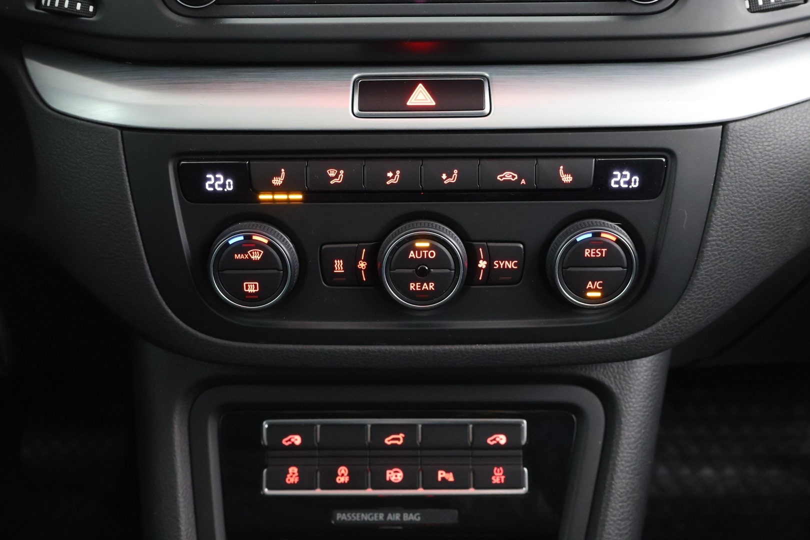 VOLKSWAGEN Sharan 2016