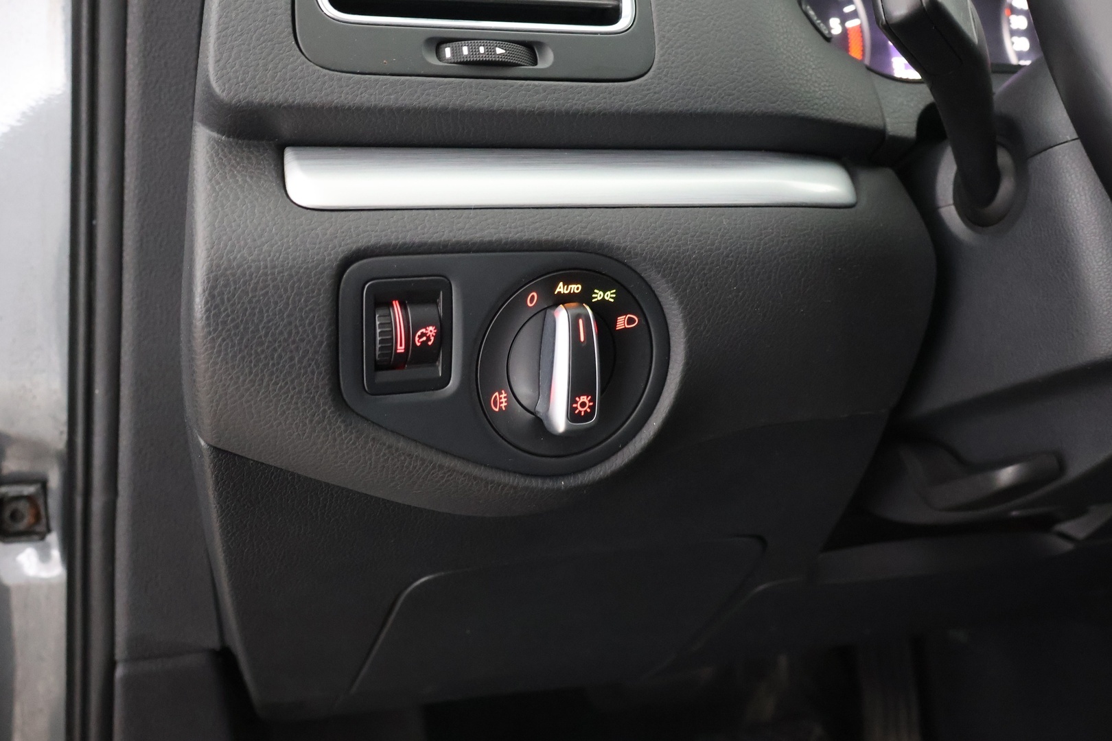 VOLKSWAGEN Sharan 2016