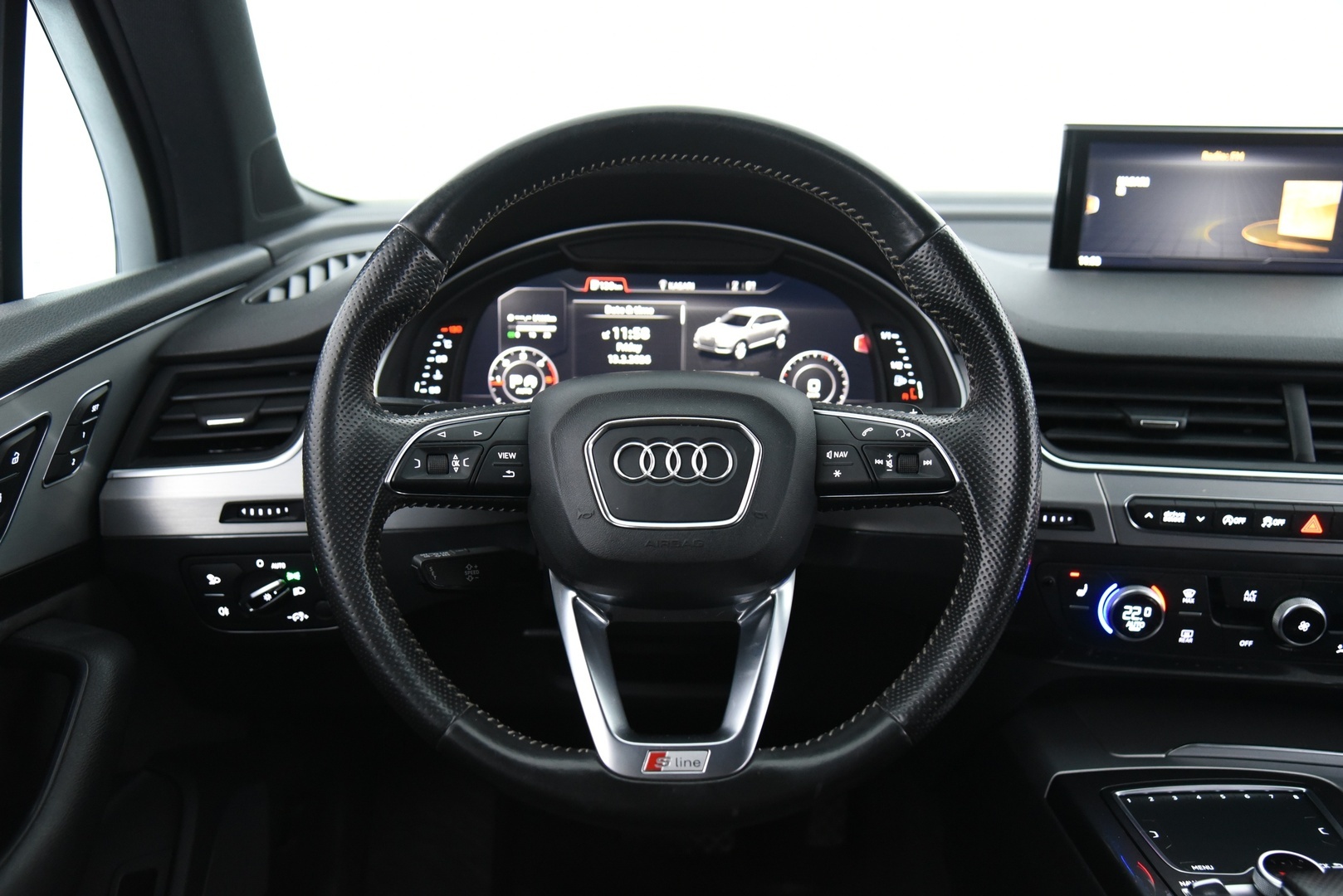 AUDI Q7 2016