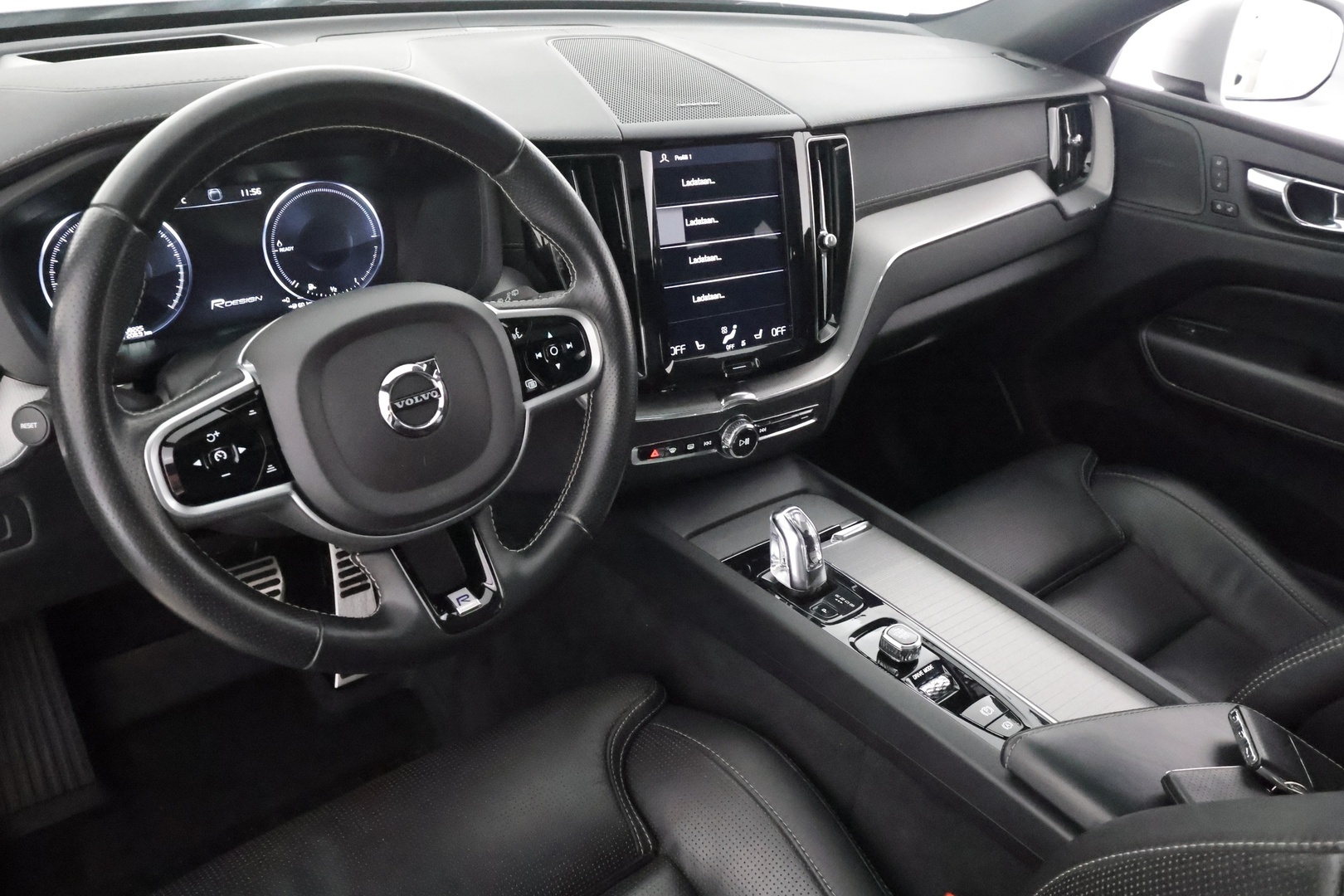 VOLVO XC60 2019