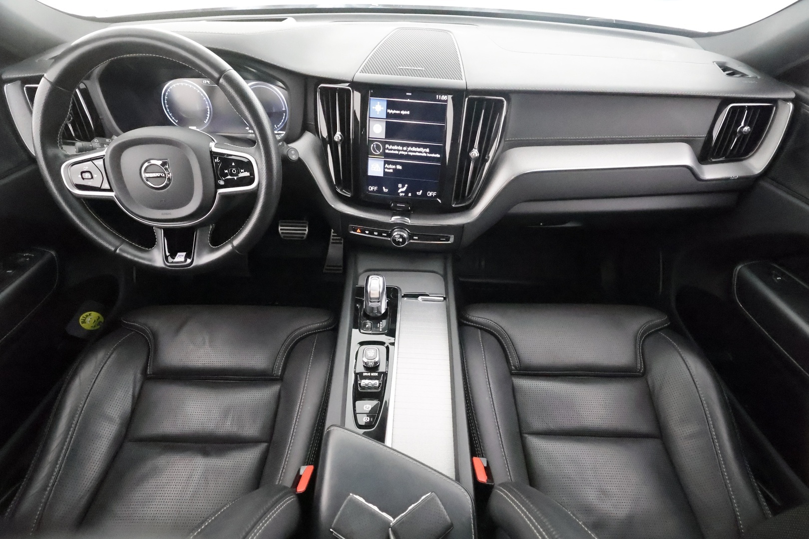 VOLVO XC60 2019