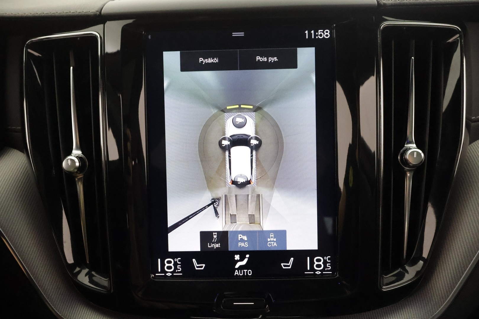 VOLVO XC60 2019