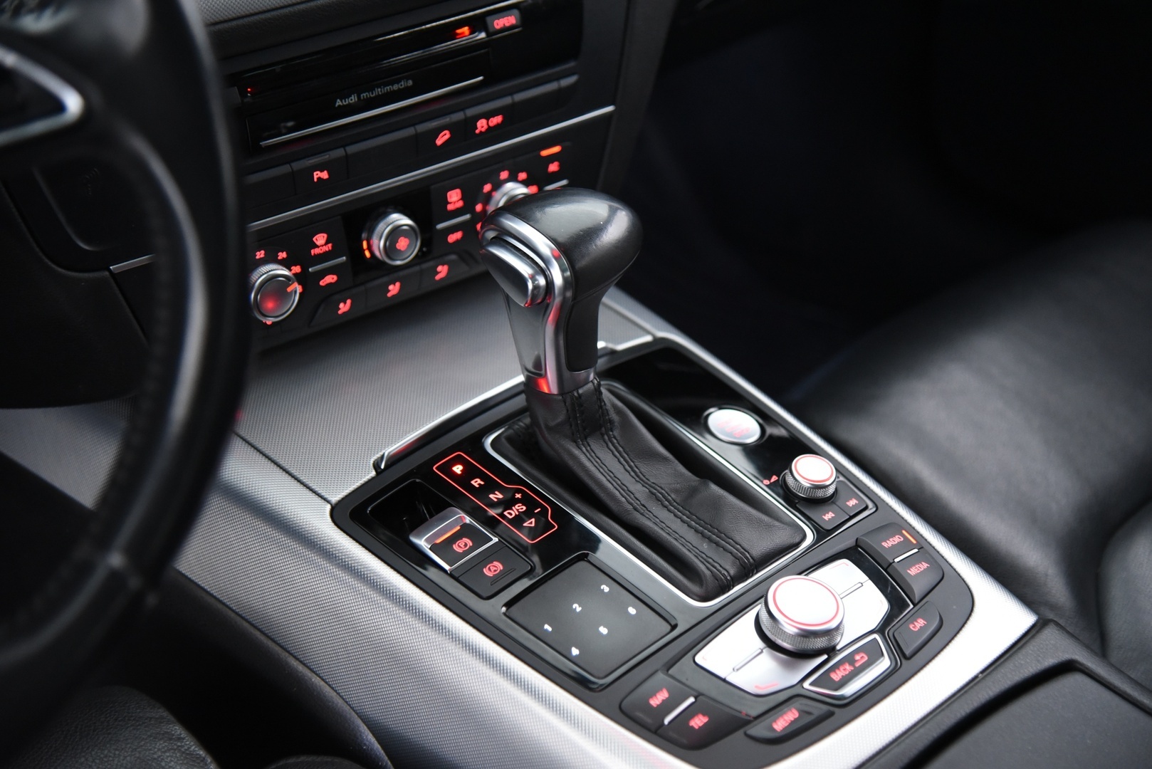 AUDI A6 allroad quattro 2013