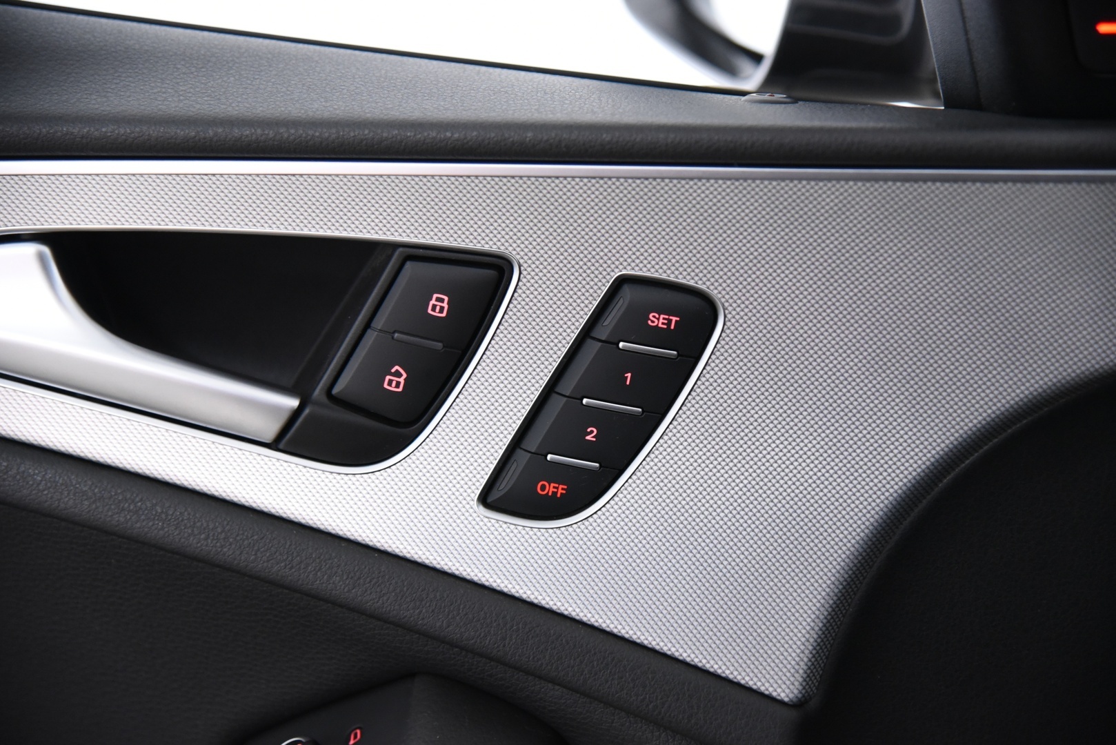 AUDI A6 allroad quattro 2013