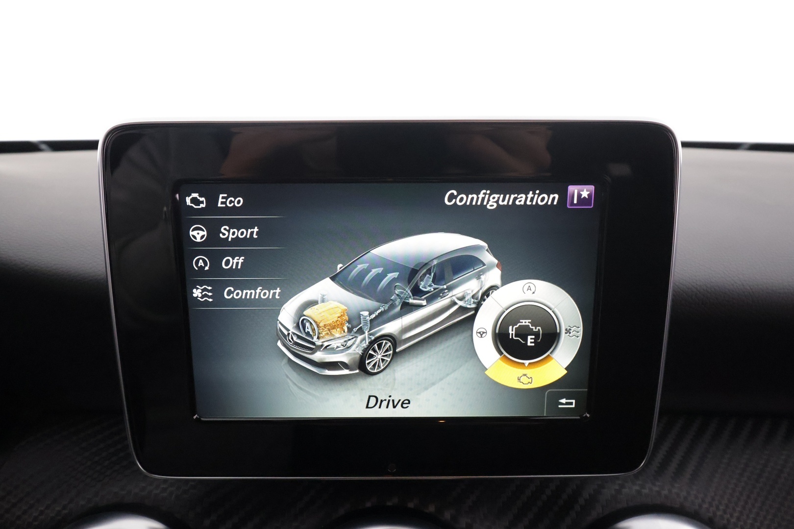 MERCEDES-BENZ A 2016