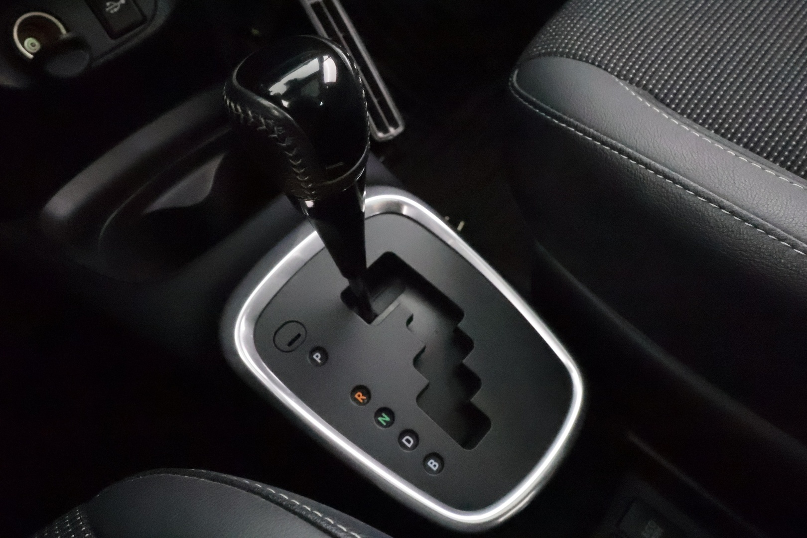 TOYOTA Yaris 2019