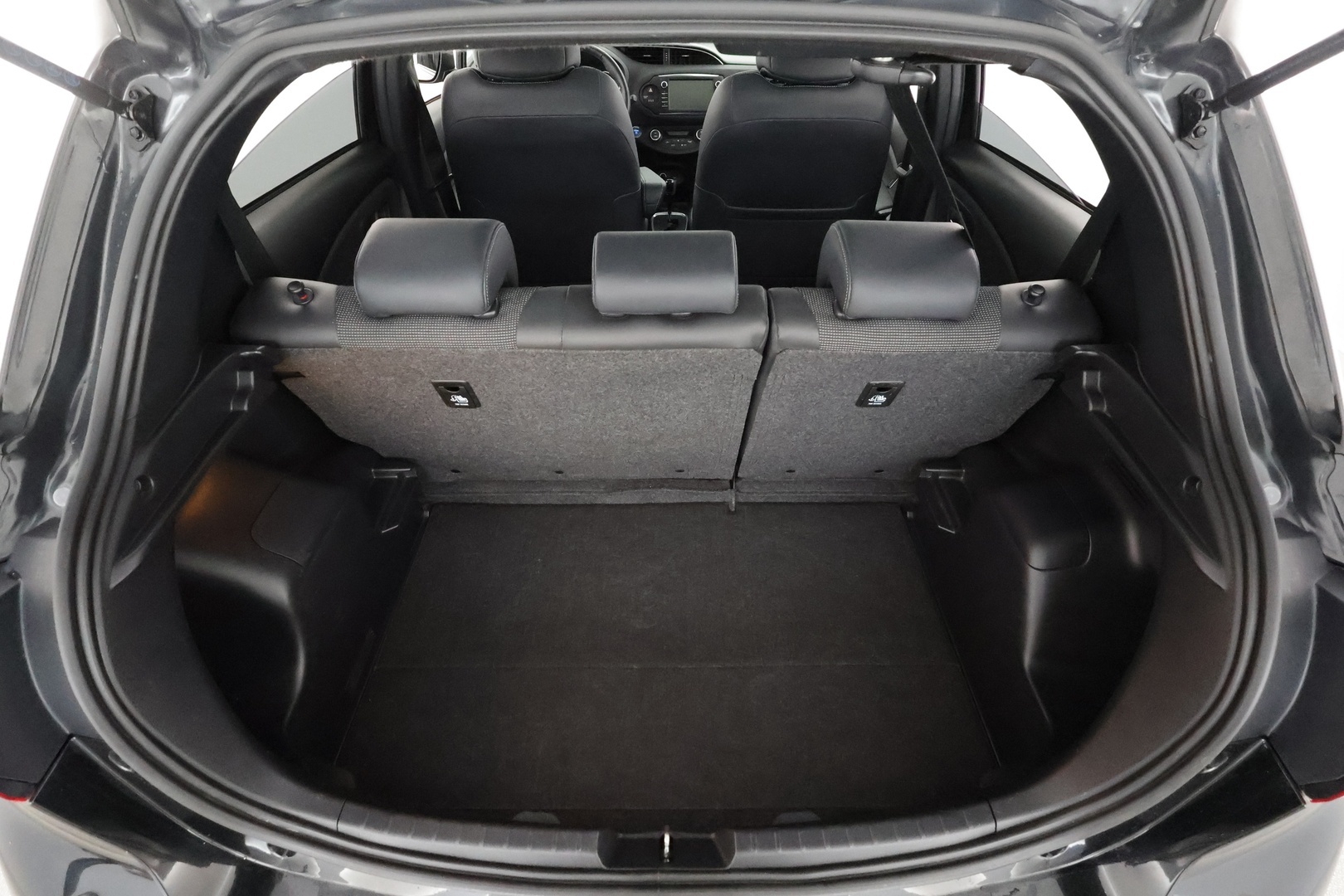 TOYOTA Yaris 2019