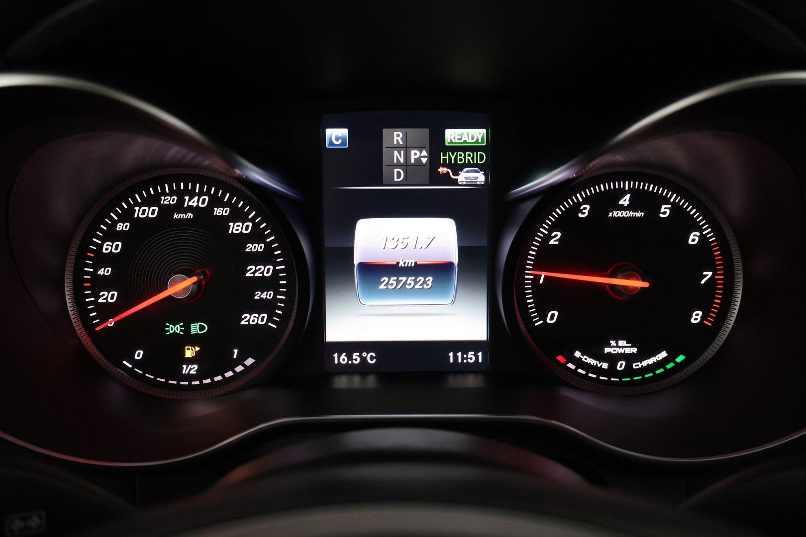 MERCEDES-BENZ C 2016