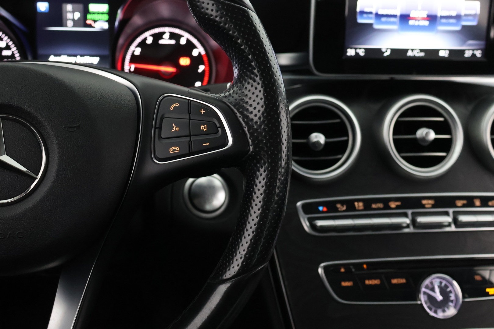 MERCEDES-BENZ C 2016