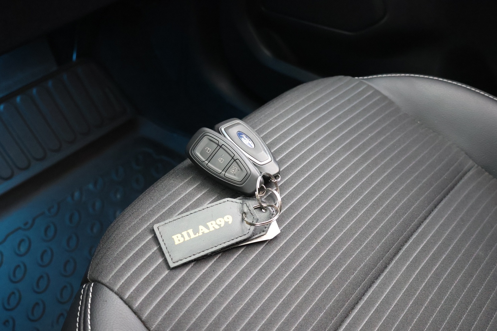FORD Kuga 2024