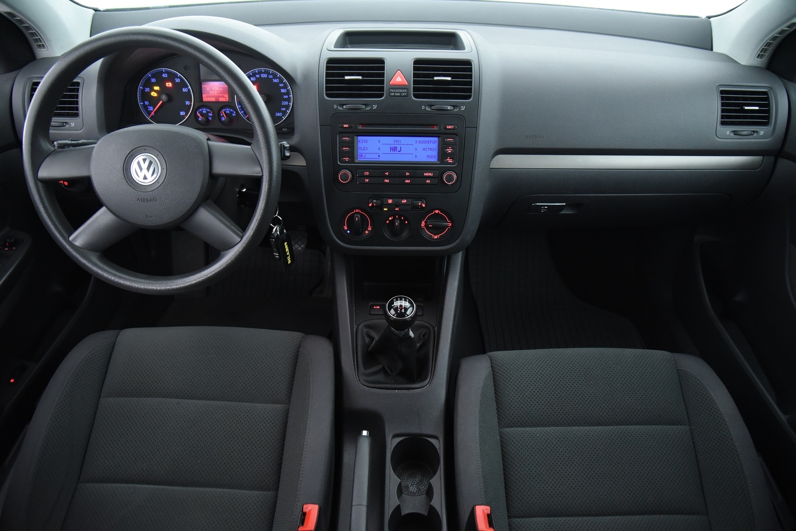 VOLKSWAGEN Golf 2005
