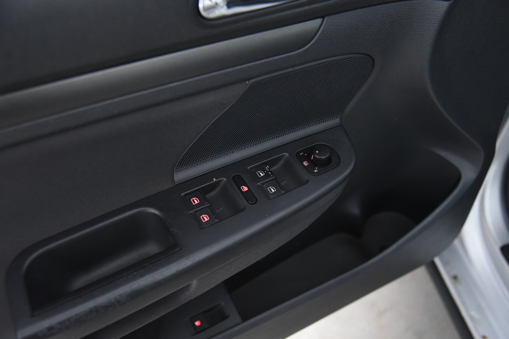 VOLKSWAGEN Golf 2005