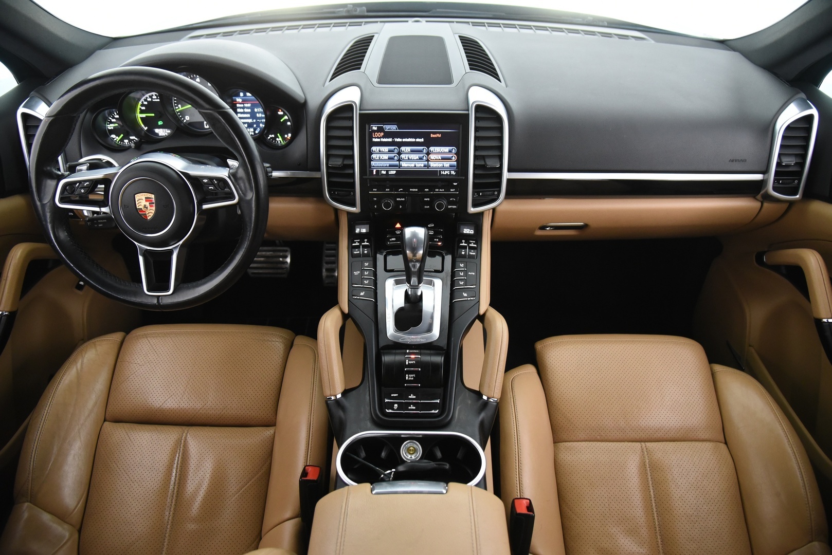 PORSCHE Cayenne 2015