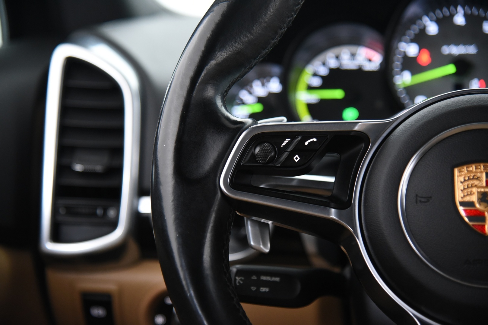 PORSCHE Cayenne 2015