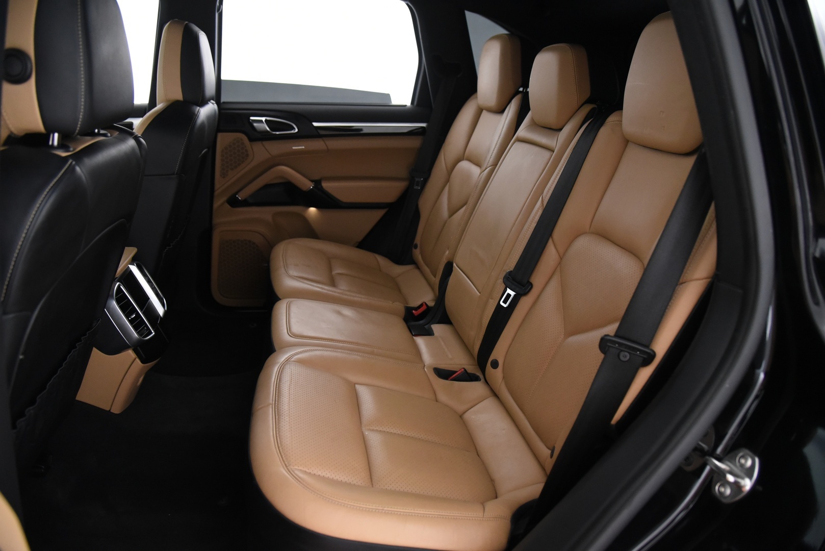 PORSCHE Cayenne 2015