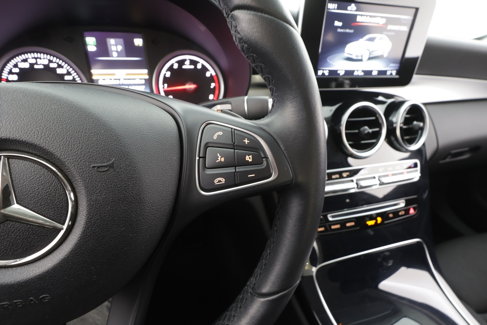 MERCEDES-BENZ C 2017