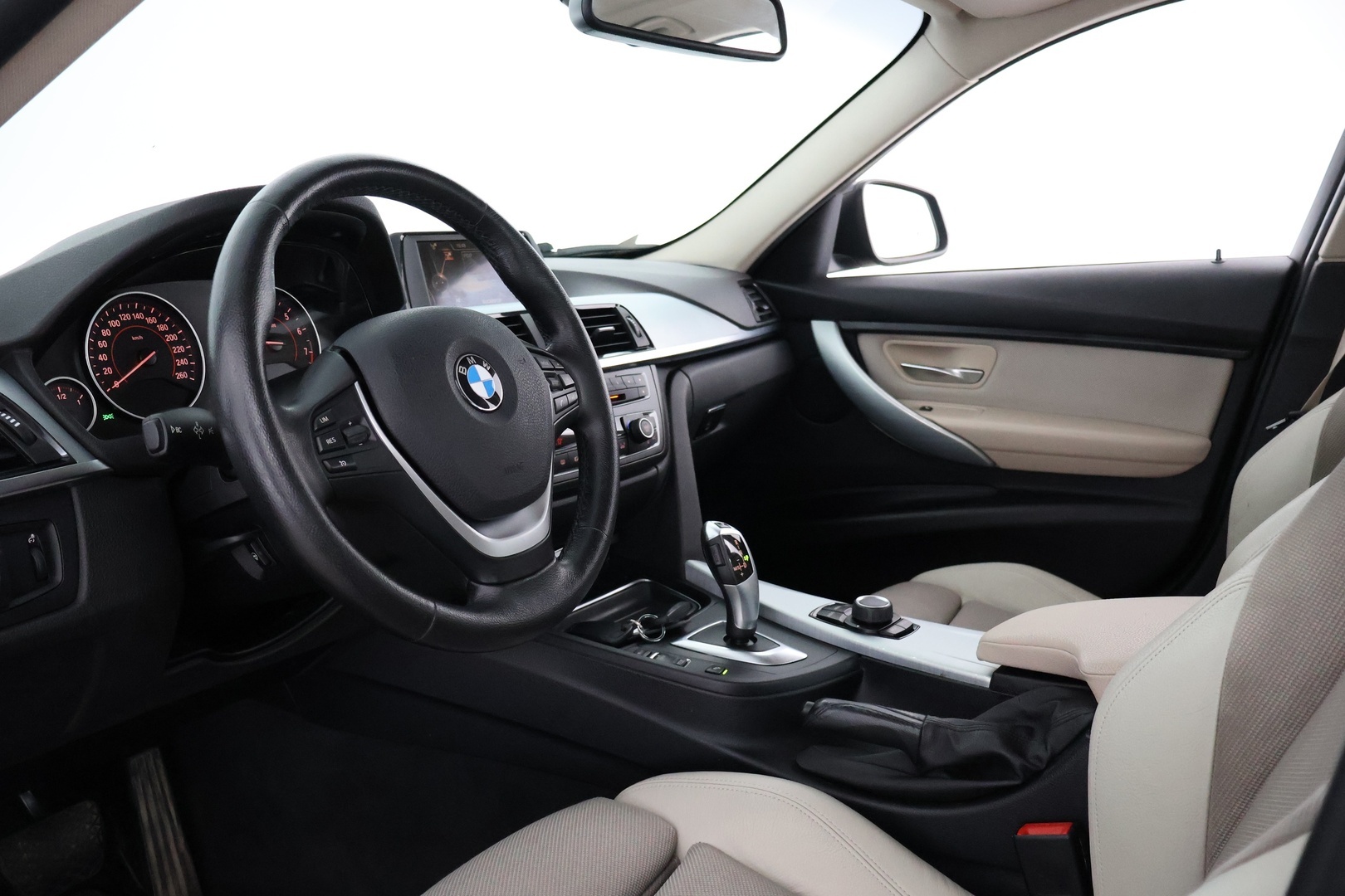 BMW 320 2015