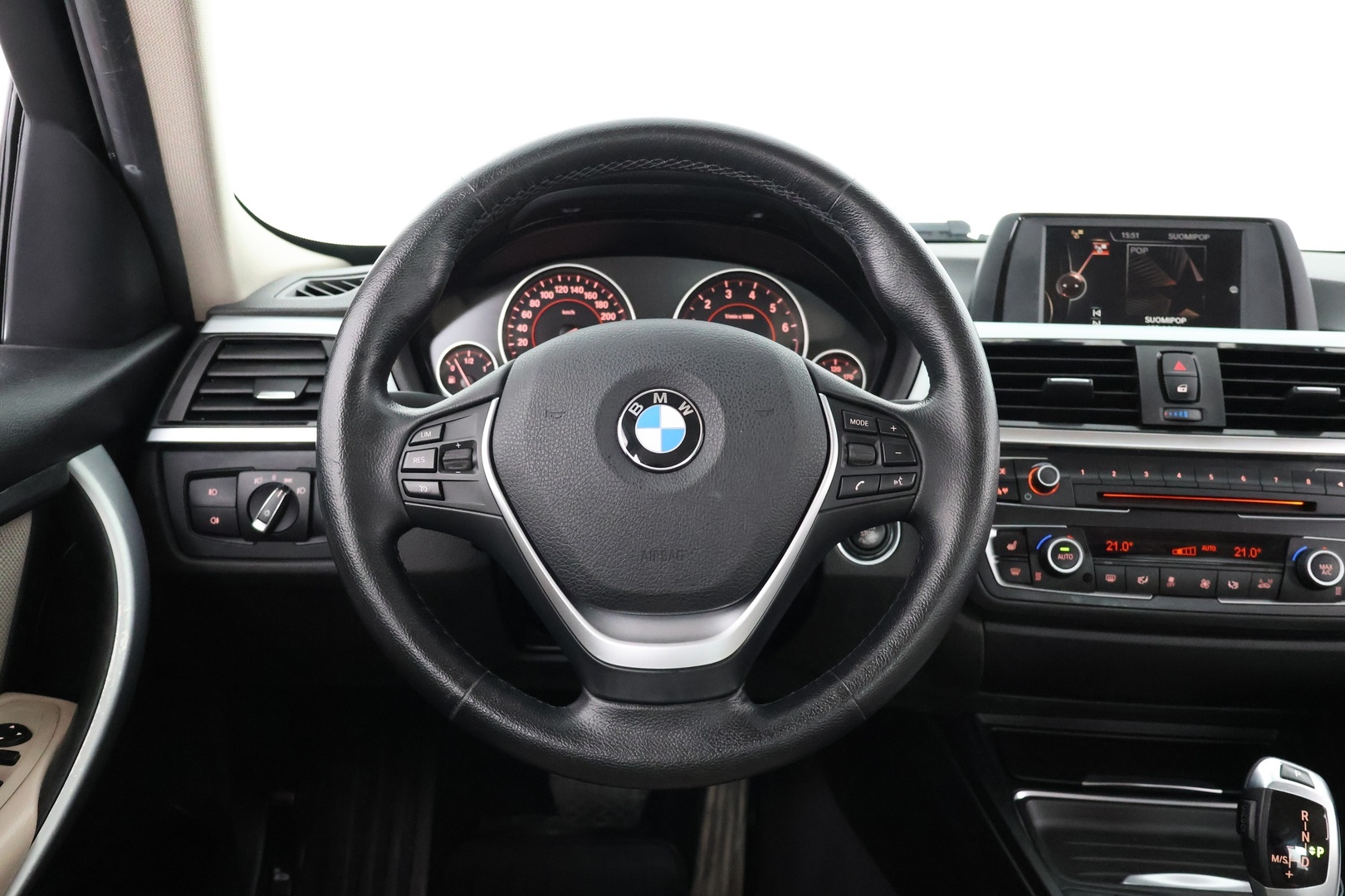 BMW 320 2015