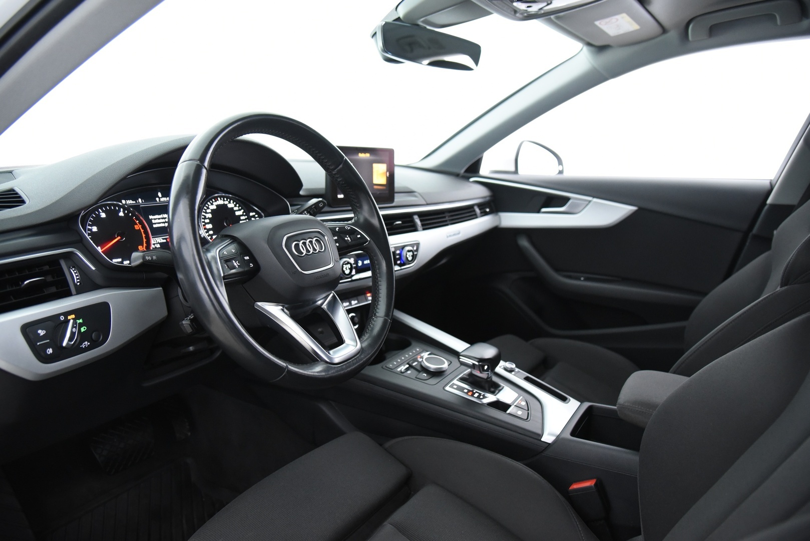 AUDI A4 allroad quattro 2018