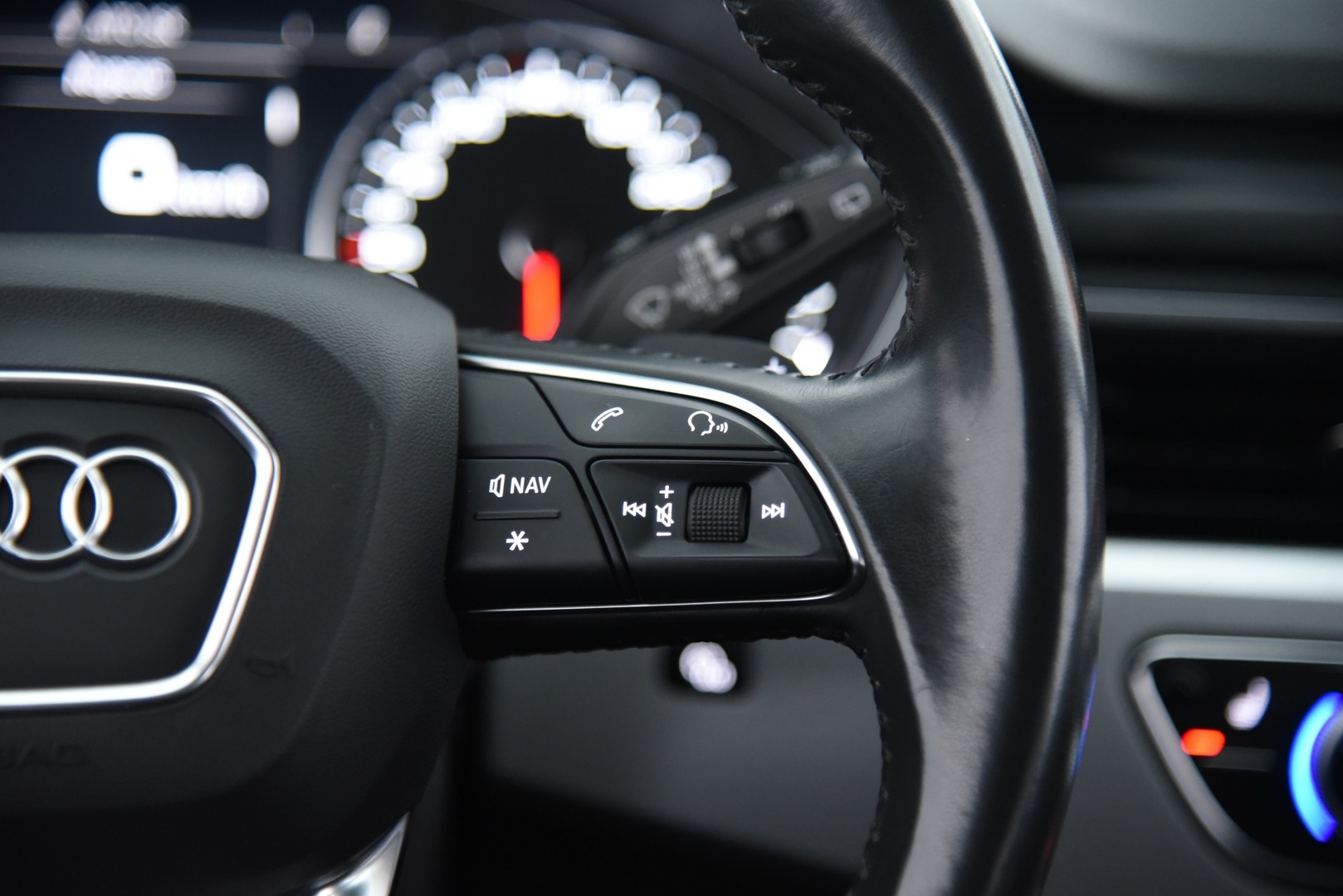 AUDI A4 allroad quattro 2018