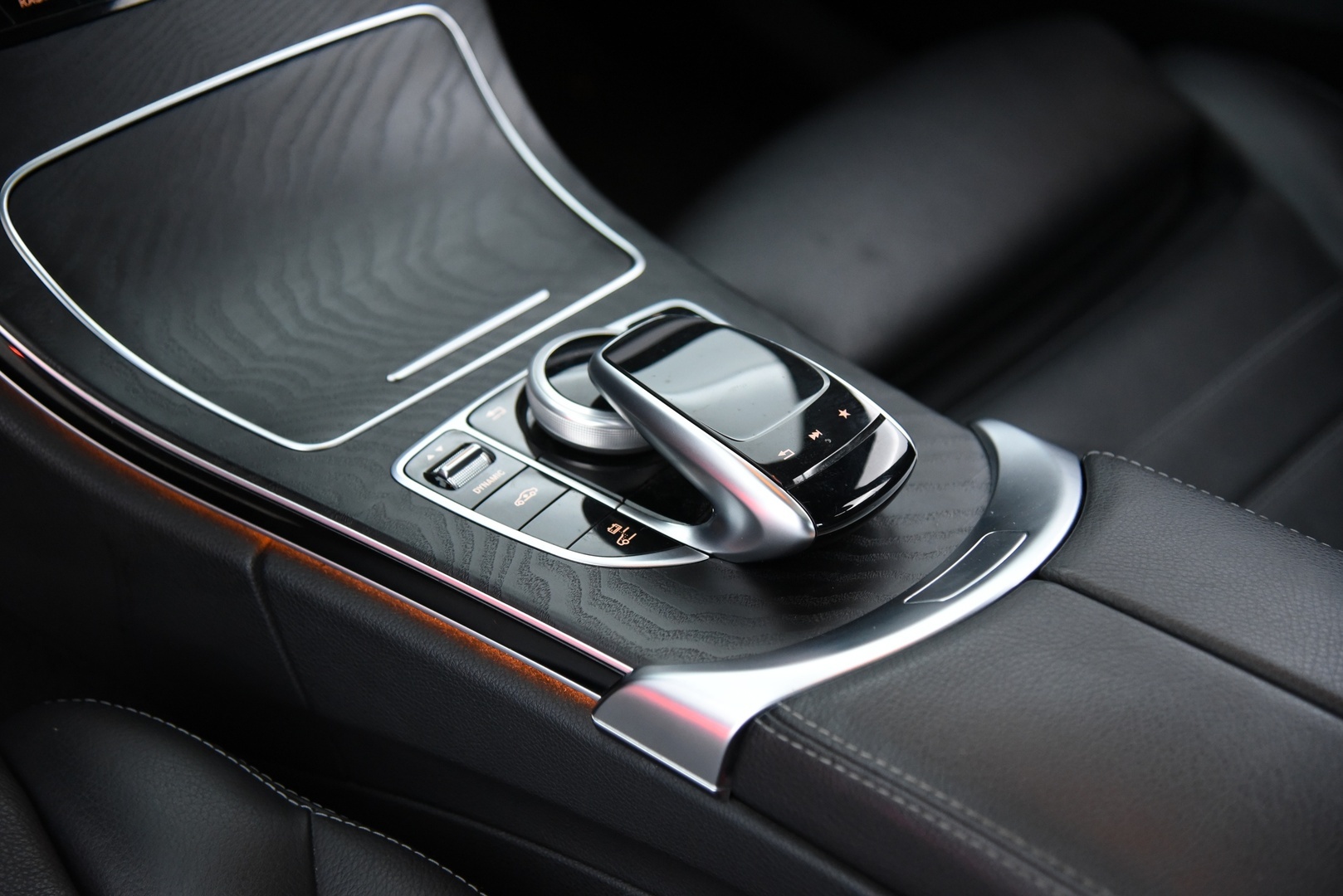 MERCEDES-BENZ C 2018