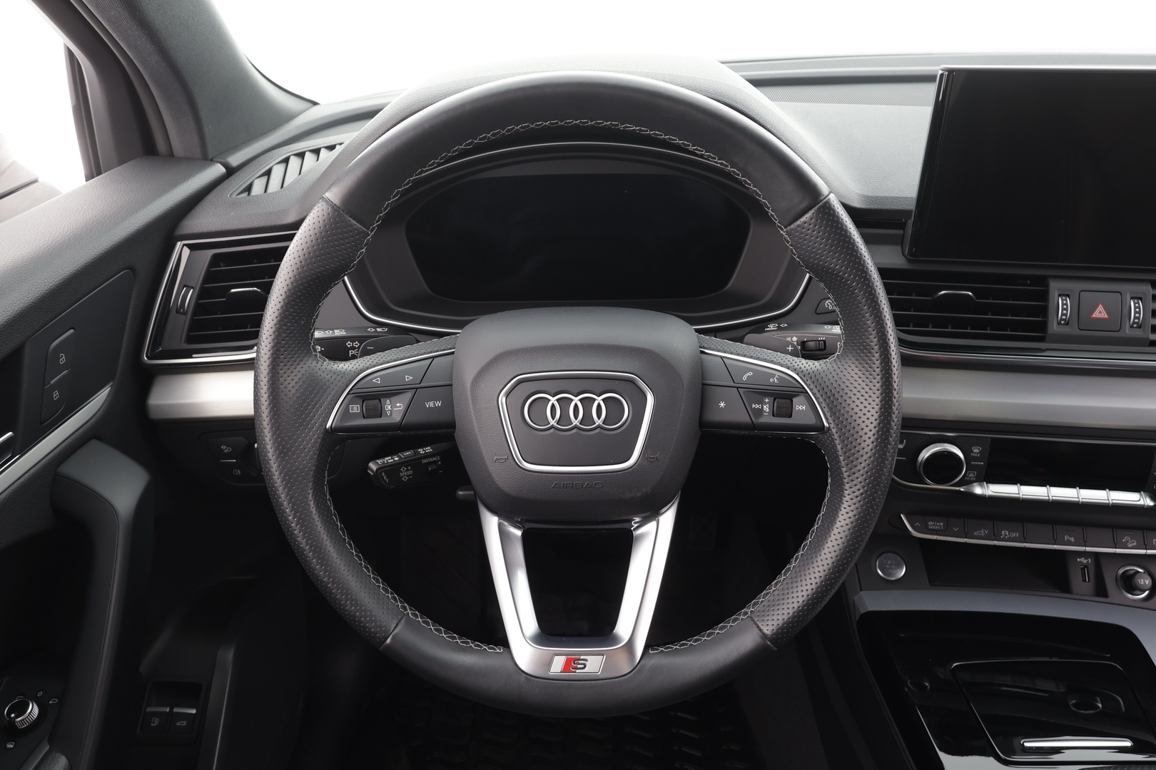 AUDI Q5 2023