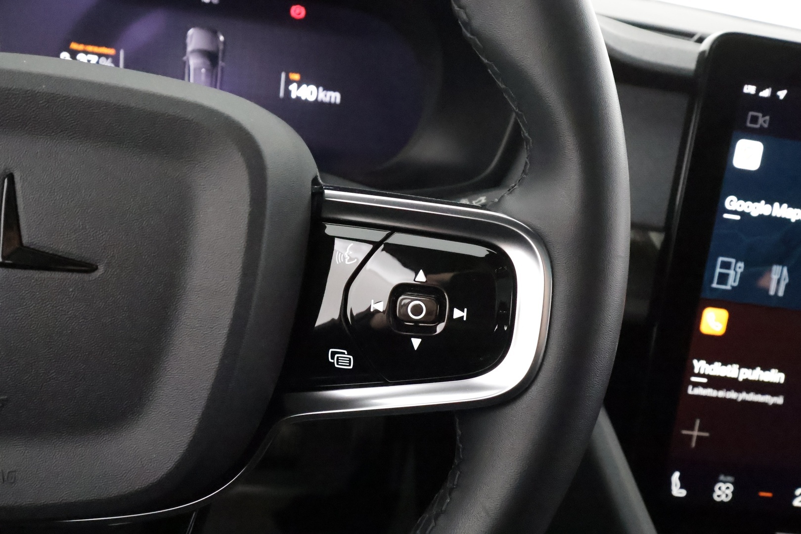 POLESTAR 2 2023