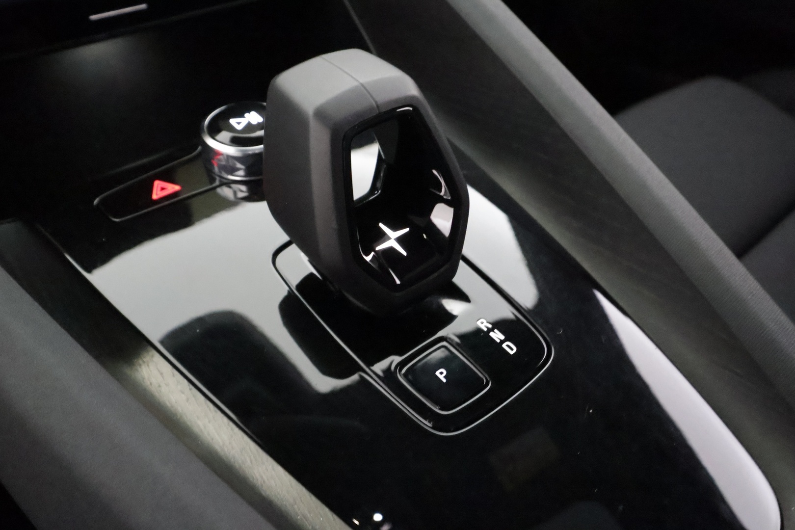 POLESTAR 2 2023