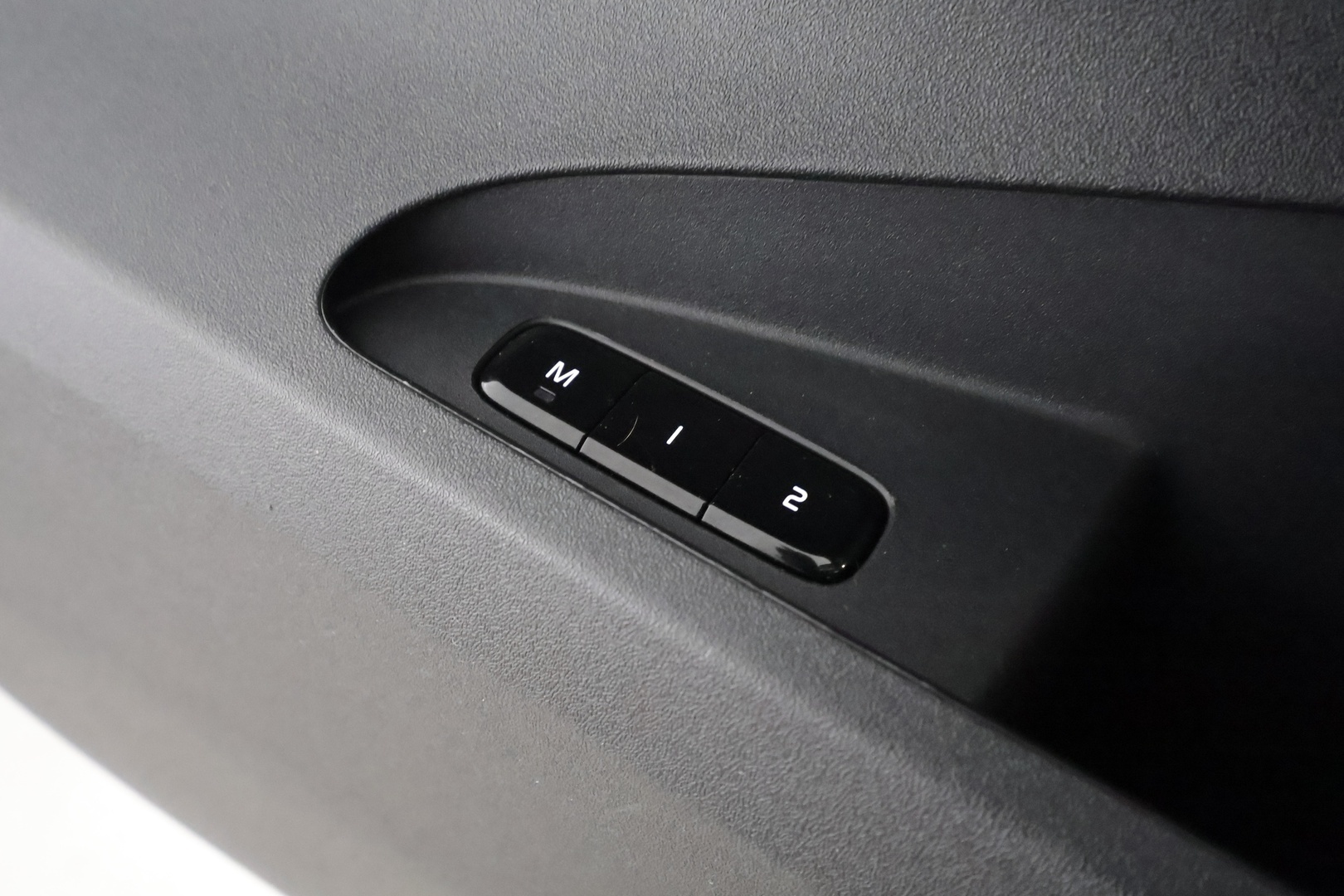 POLESTAR 2 2023