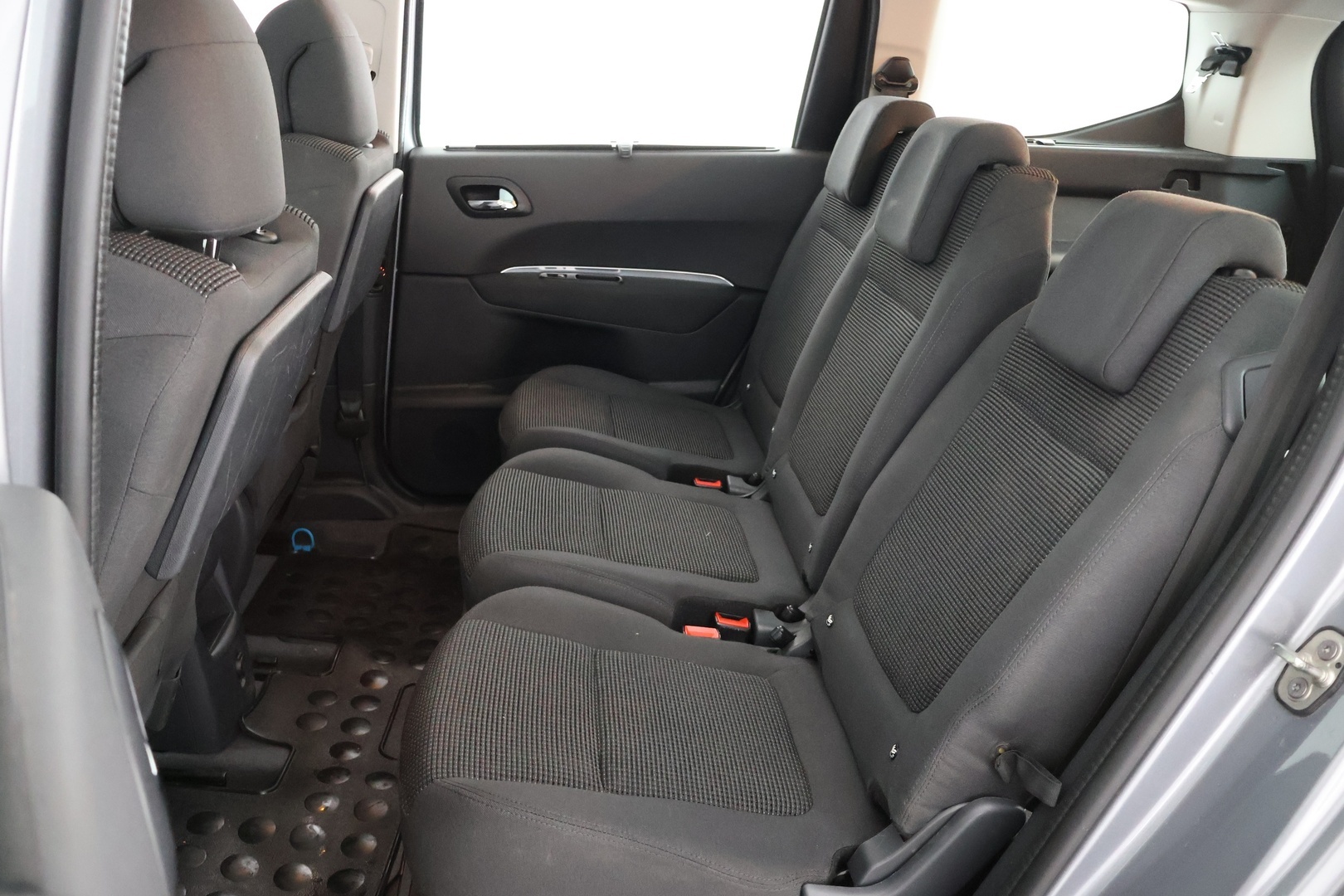 PEUGEOT 5008 2015