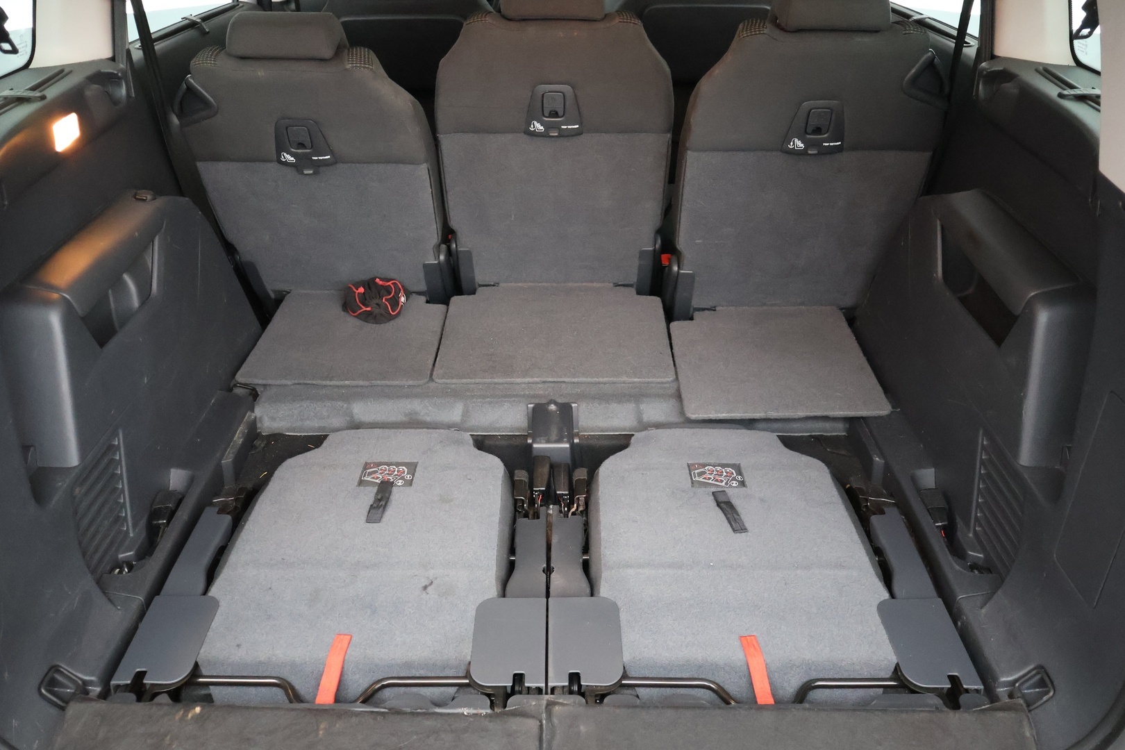 PEUGEOT 5008 2015