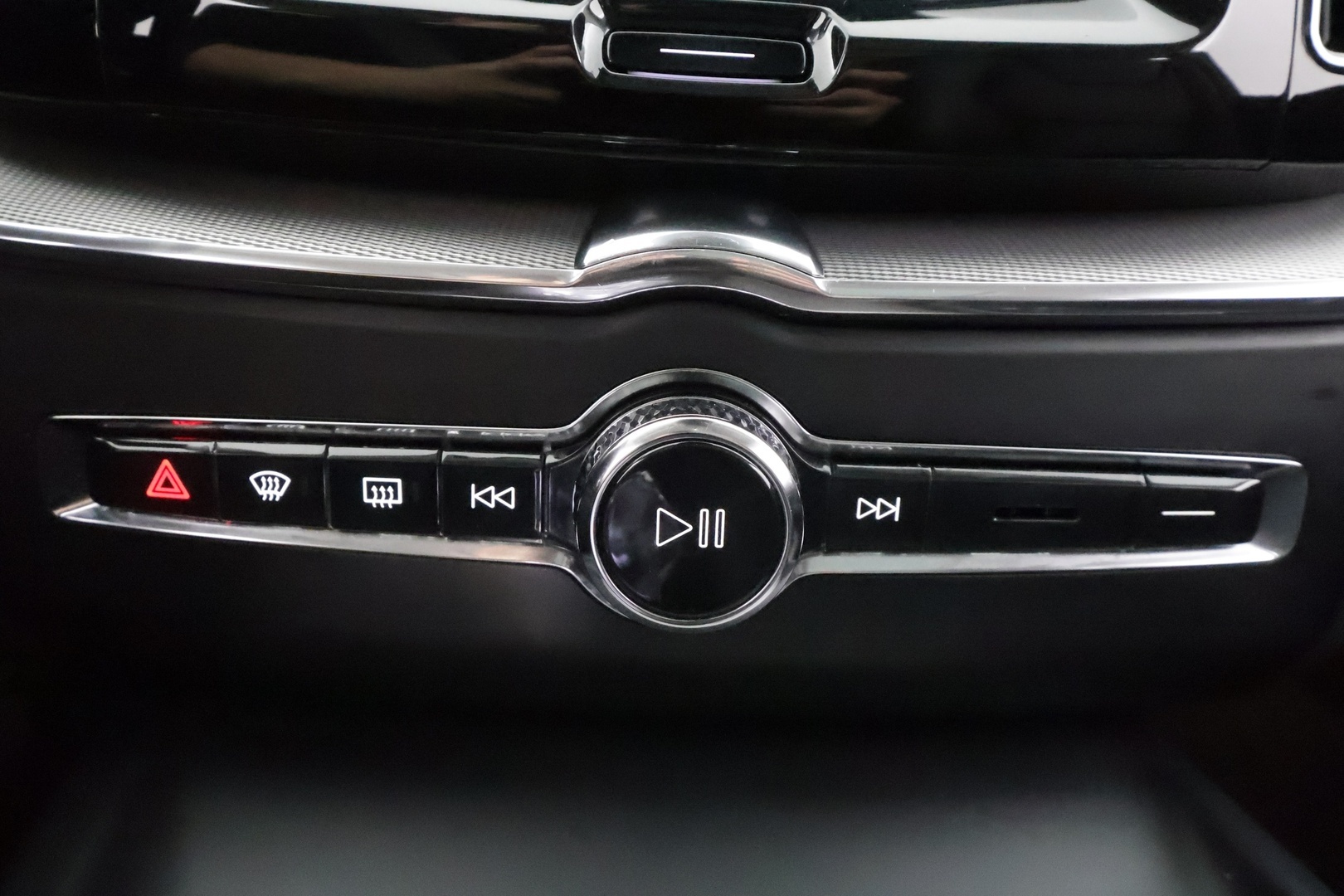 VOLVO XC60 2020