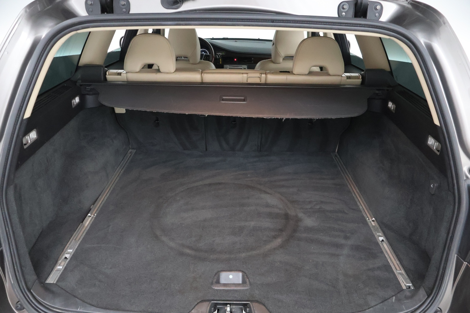 VOLVO V70 2010