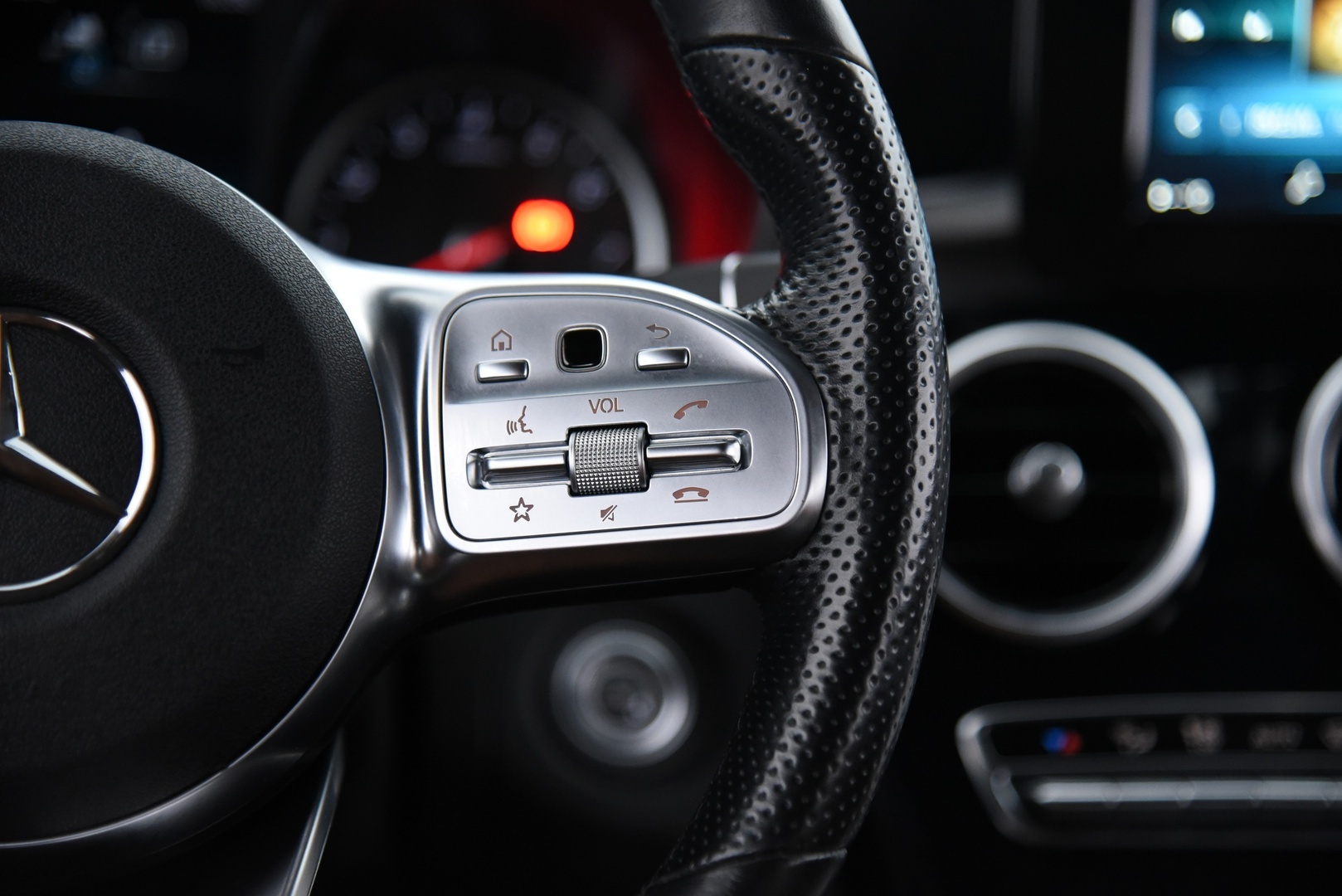 MERCEDES-BENZ GLC 2020