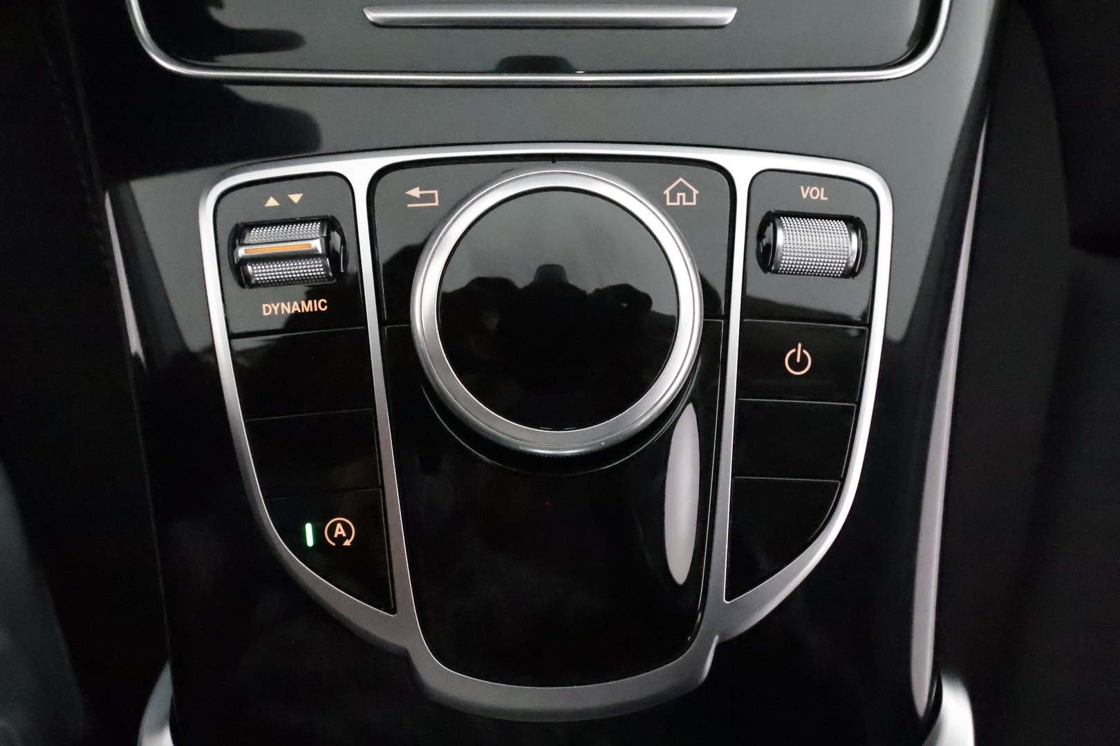 MERCEDES-BENZ C 2019