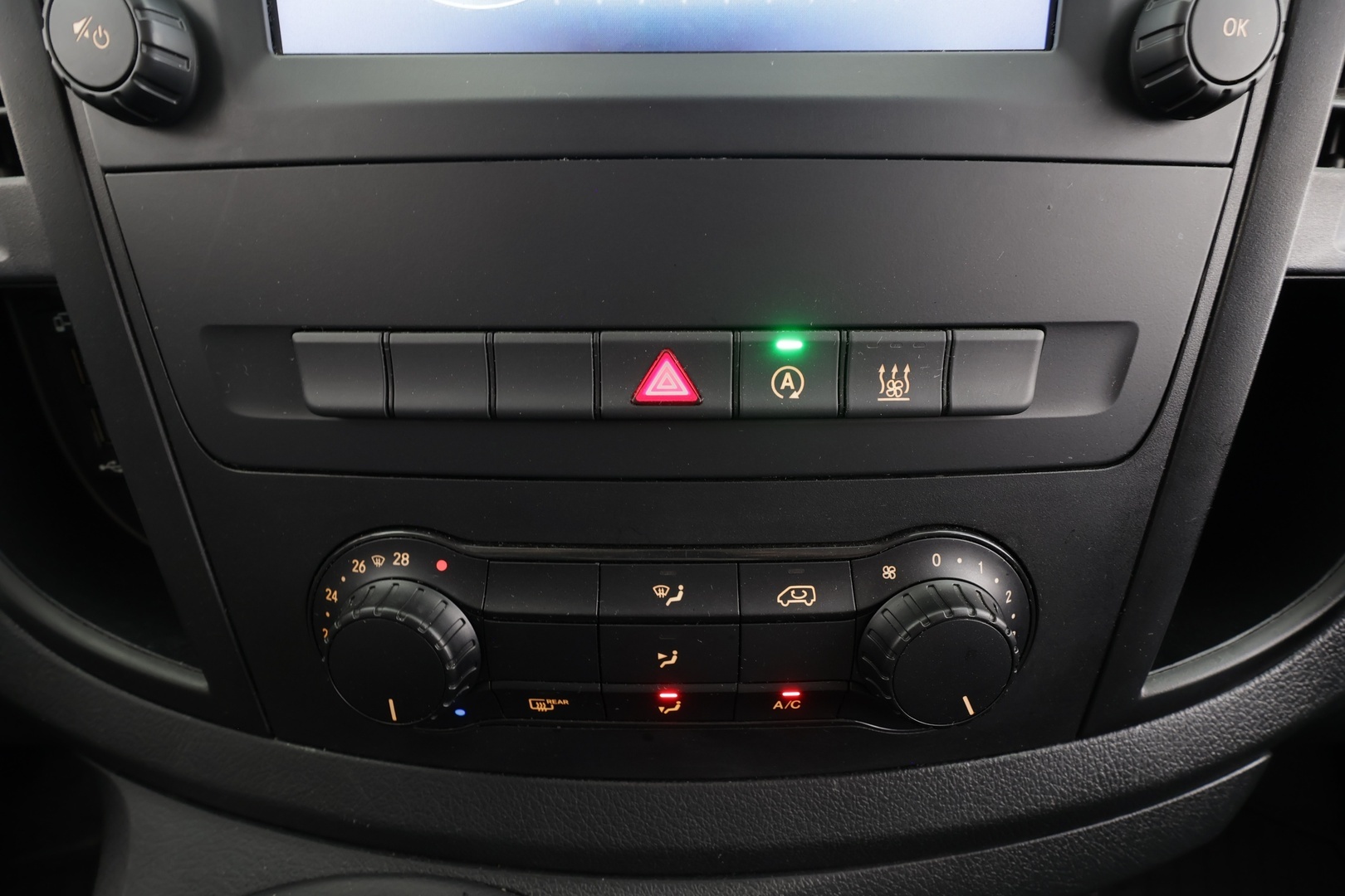 MERCEDES-BENZ Vito 2022