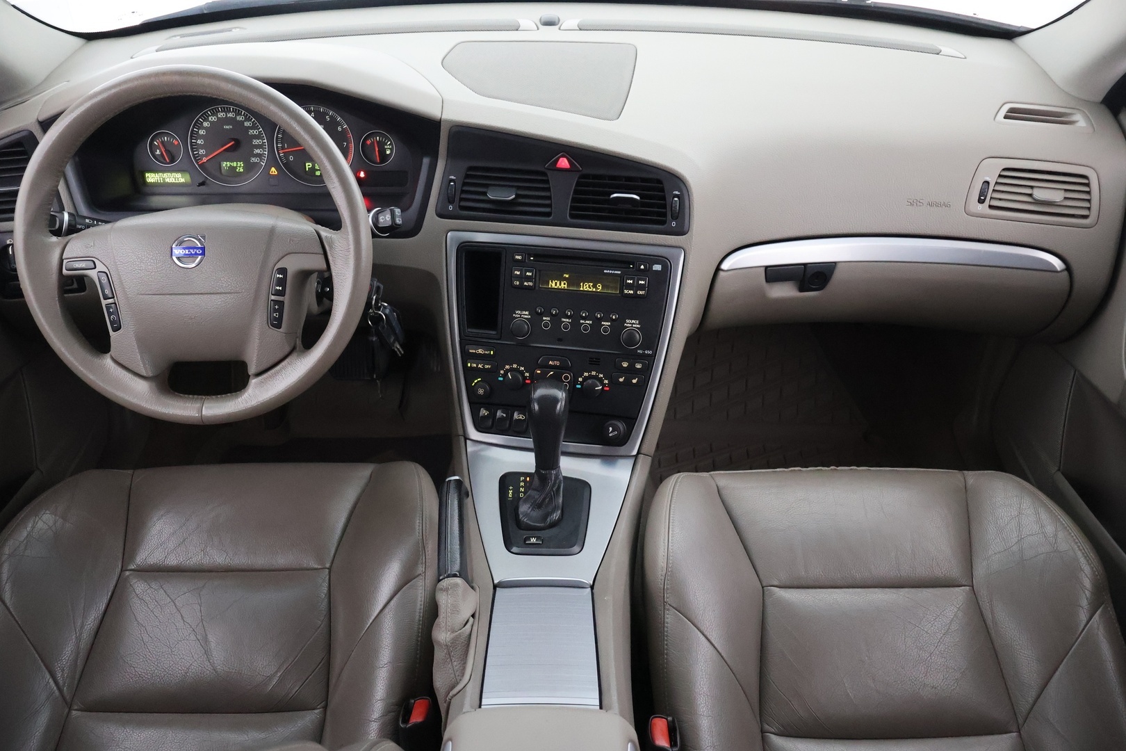 VOLVO V70 2006
