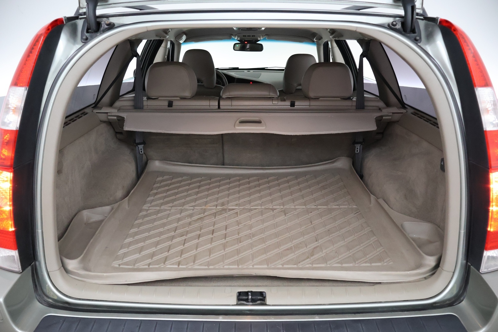VOLVO V70 2006