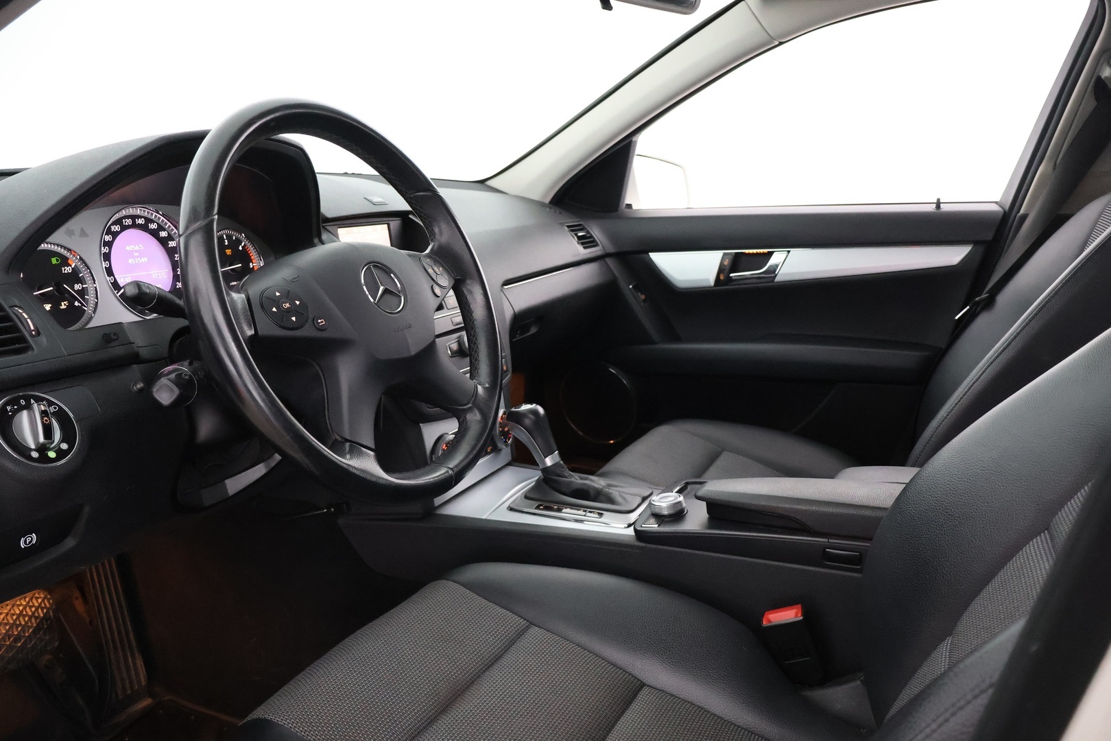 MERCEDES-BENZ C 2009