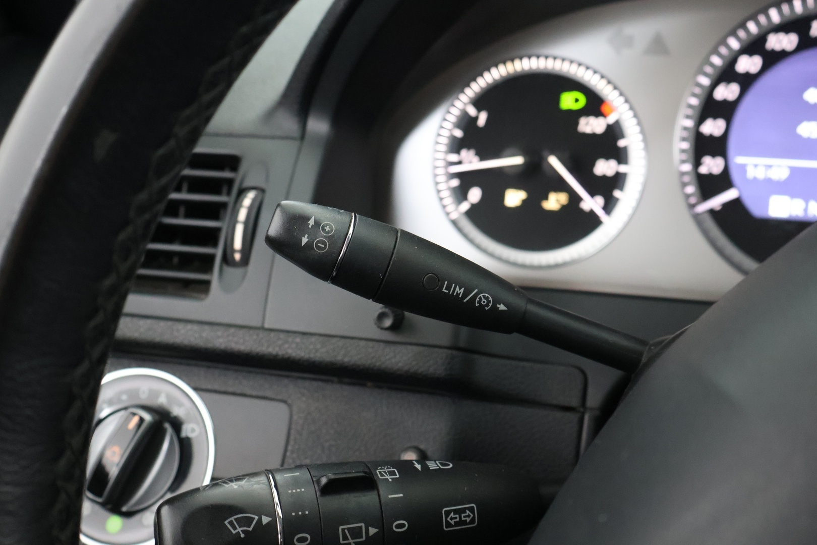 MERCEDES-BENZ C 2009