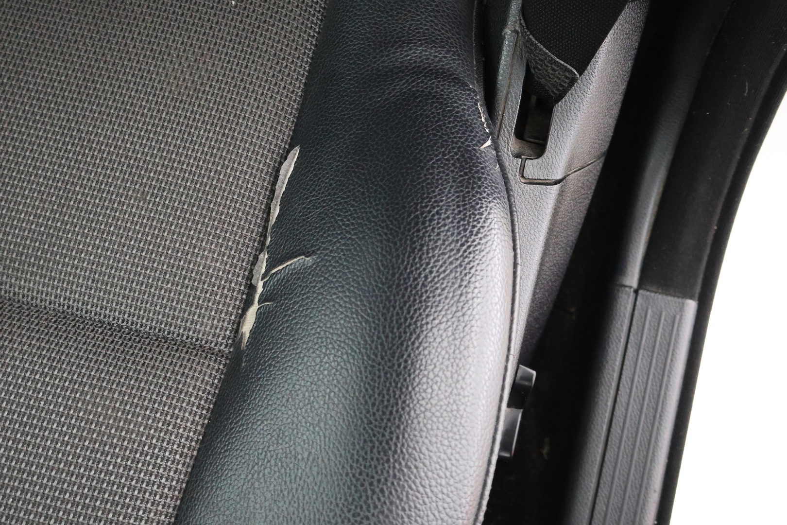 MERCEDES-BENZ C 2009