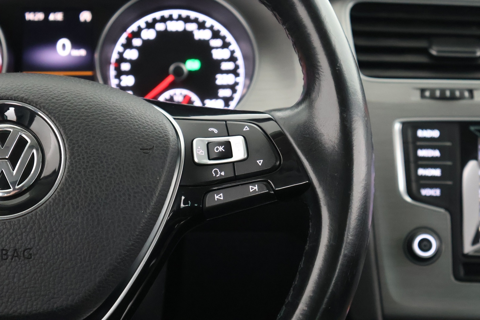 VOLKSWAGEN Golf 2015