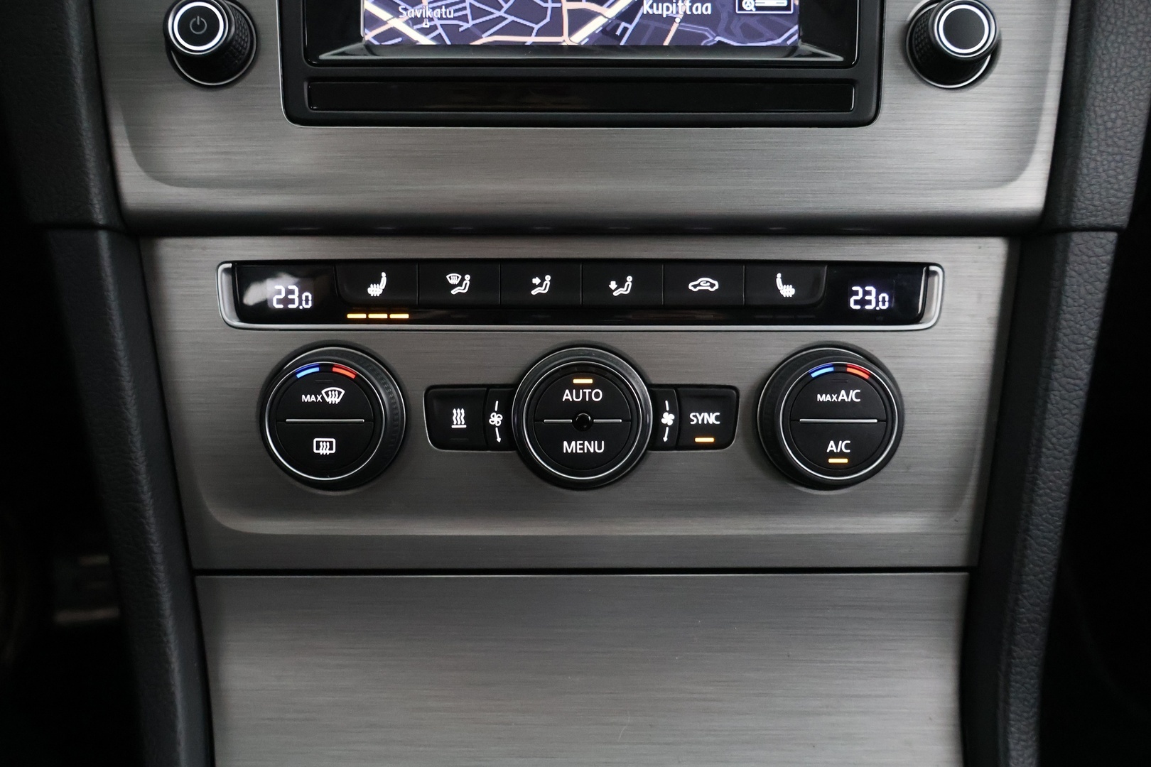 VOLKSWAGEN Golf 2015