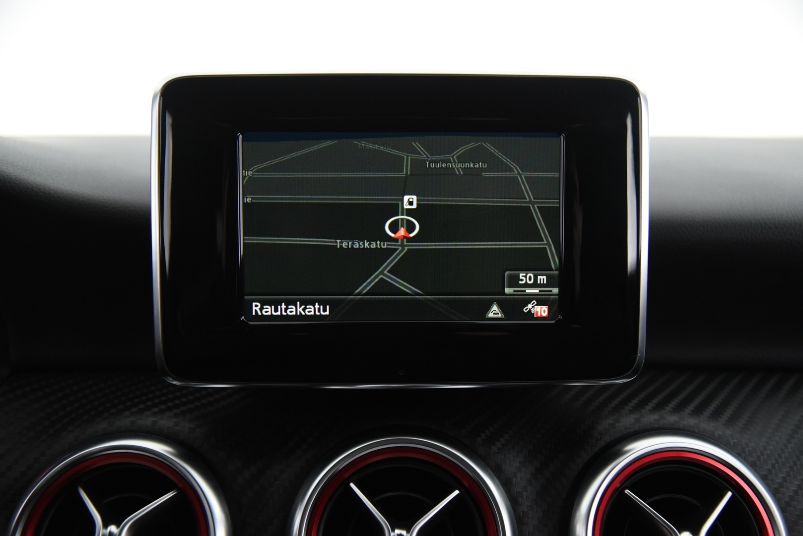 MERCEDES-BENZ A 2013